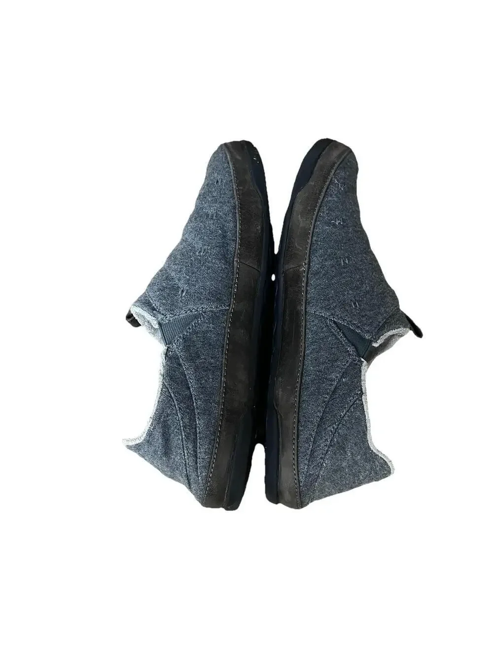 OluKai Mahana Slippers Mens 9 Gray Quilted Slip On Convertible Heel Indoor